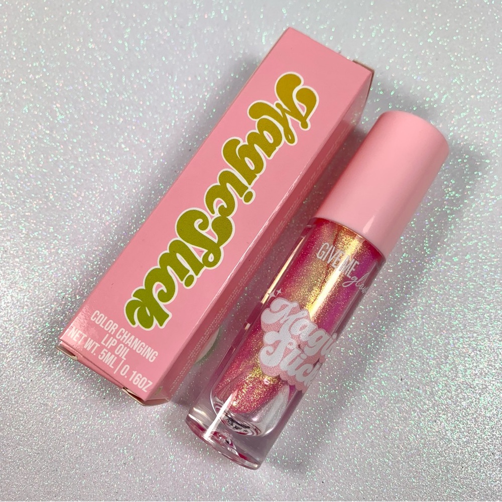 Give Me Glow Lip Oil Magic Pony BNIB